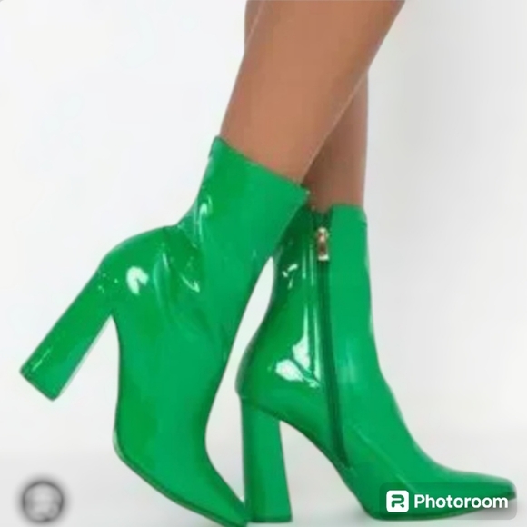 AZALEA WANG GREEN PATENT ANKLE BOOTS - Picture 3 of 10